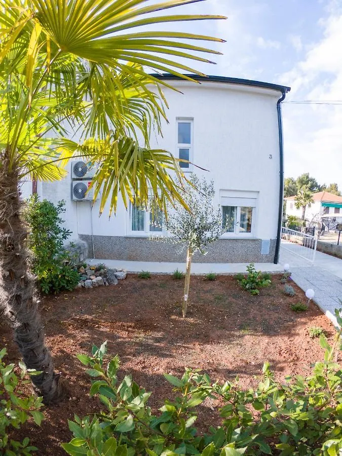 Holiday House Jasnica Malinska 0*,  Croatia